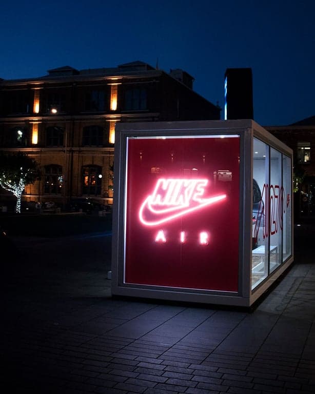 5 Creative Ways to Use LED Neon Signs in Your Retail Store